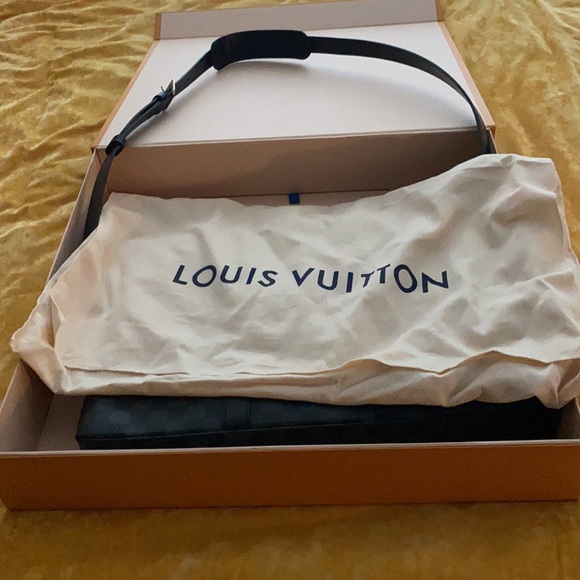 Louis Vuitton Anton Briefcase N40024 - Picture 5 of 6